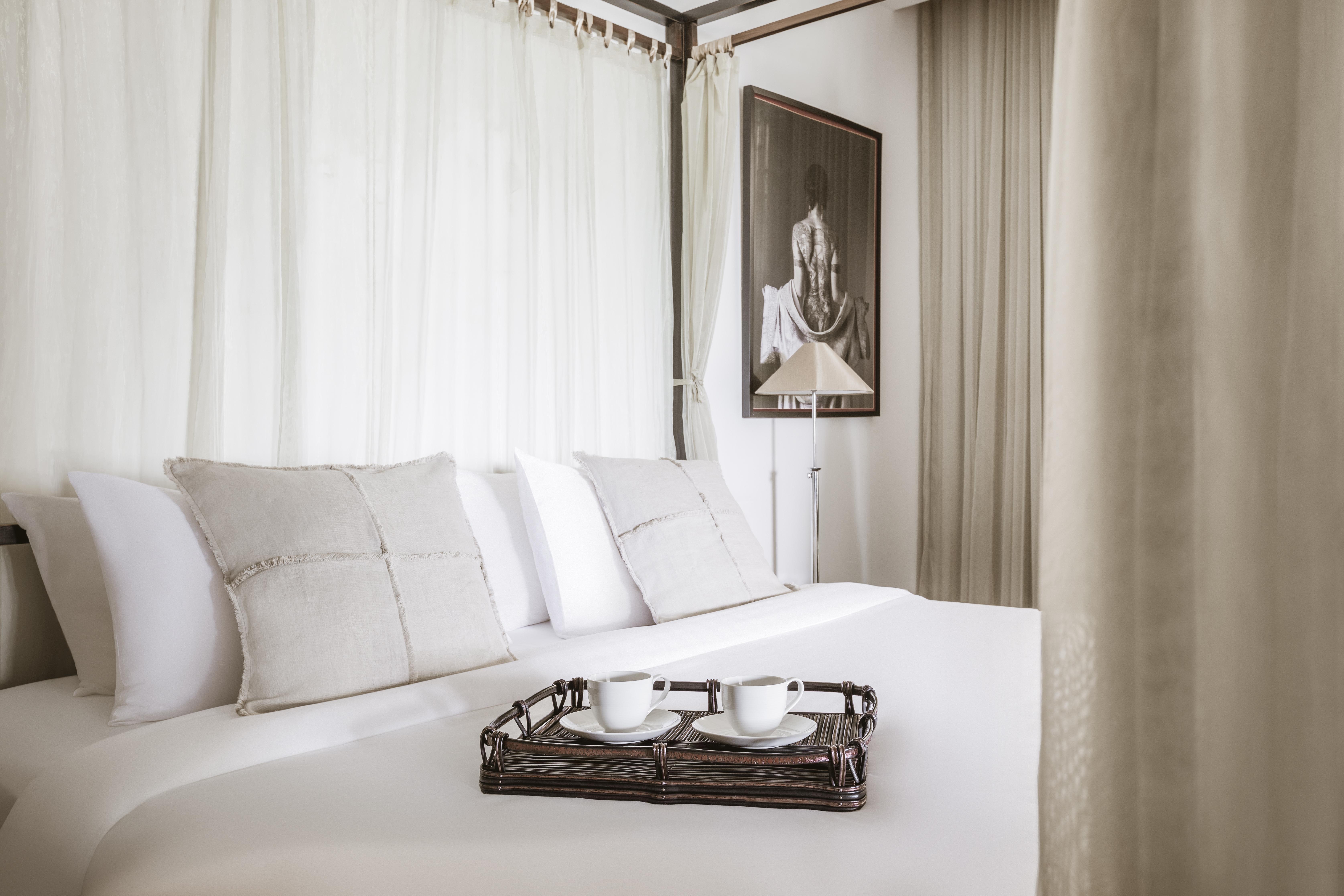 The Pavilions Phuket (Adults Only) Bang Tao Beach  Exterior photo A bedroom at the Mandarin Oriental, Bangkok