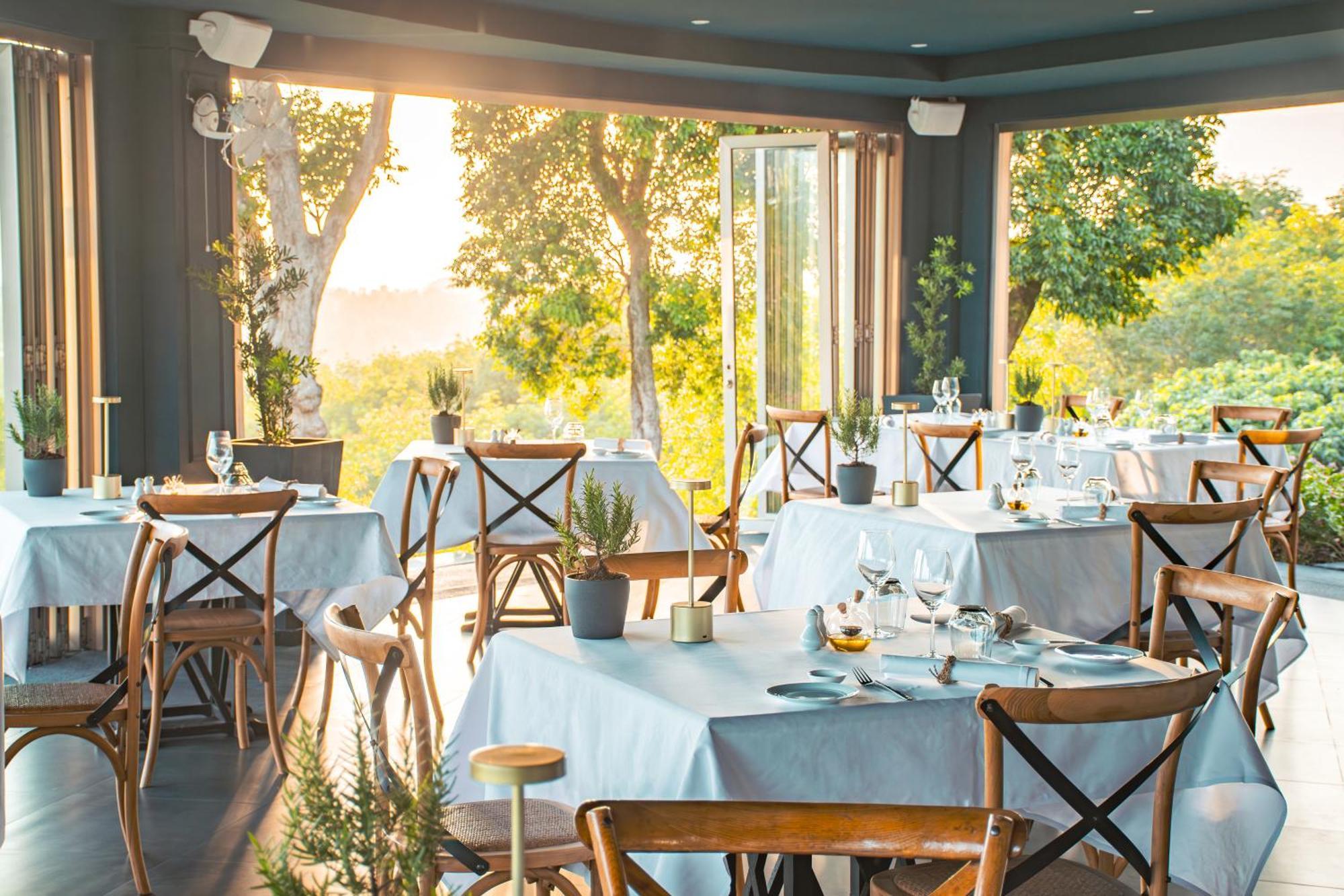The Pavilions Phuket (Adults Only) Bang Tao Beach  Exterior photo Restaurant